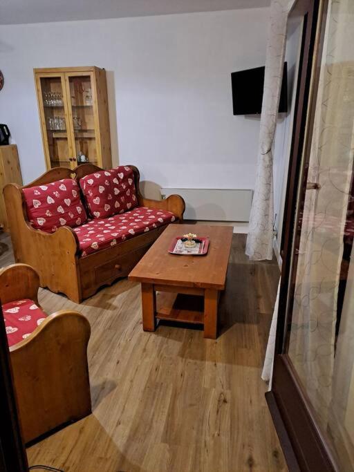 Appartement Residence Les Dryades Avec Vue Montagne Gerardmer Exterior photo